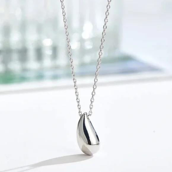 NEW 18” 925 STERLING SILVER PENDANT NECKLACE, NICE NECKLACE, CUTE NECKLACE - Picture 2 of 5
